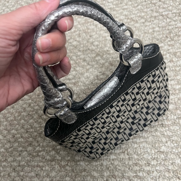 Guess mini purse black gray gold bag - Picture 7 of 8